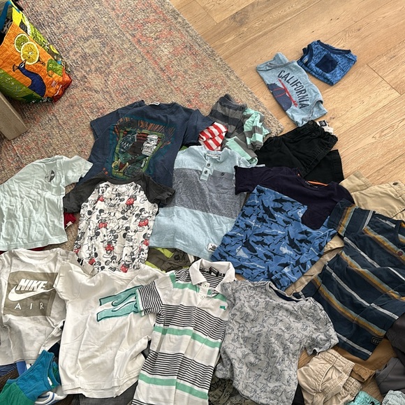50+ piece of 3T-5T boys clothes! Excellent condition name brand items! - Picture 11 of 11